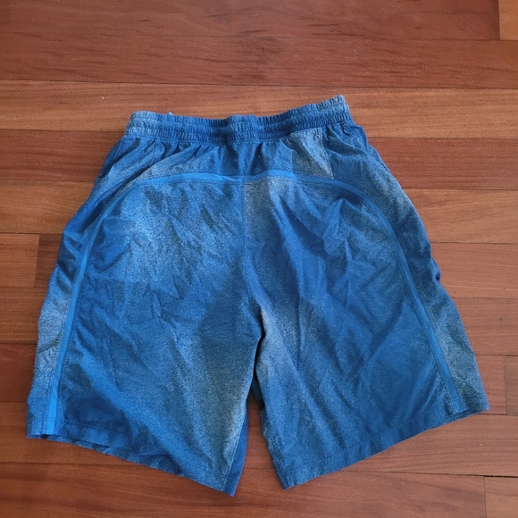 Lululemon 8" blue shorts pockets hidden drawstring waist size medium - Picture 4 of 5